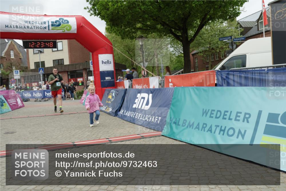 10.05.2026 - 8. Wedeler Halbmarathon Yannick Fuchs http://msf.ph/oto/9732463 10.05.2026 12:23:46 Ziel 181, 449 meine-sportfotos.de