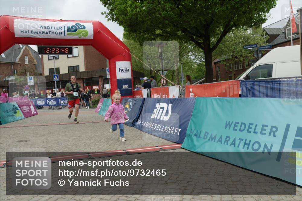 10.05.2026 - 8. Wedeler Halbmarathon Yannick Fuchs http://msf.ph/oto/9732465 10.05.2026 12:23:46 Ziel 181, 449 meine-sportfotos.de