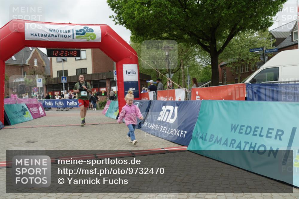 10.05.2026 - 8. Wedeler Halbmarathon Yannick Fuchs http://msf.ph/oto/9732470 10.05.2026 12:23:46 Ziel 181, 449 meine-sportfotos.de