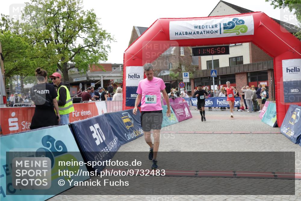 10.05.2026 - 8. Wedeler Halbmarathon Yannick Fuchs http://msf.ph/oto/9732483 10.05.2026 11:46:48 Ziel 831, 914, 945, 954, 2237 meine-sportfotos.de