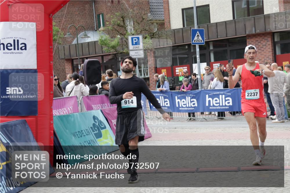 10.05.2026 - 8. Wedeler Halbmarathon Yannick Fuchs http://msf.ph/oto/9732507 10.05.2026 11:46:50 Ziel 831, 914, 2237 meine-sportfotos.de