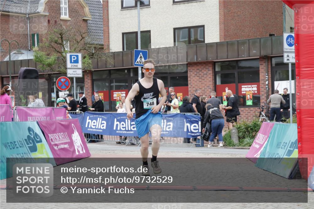 10.05.2026 - 8. Wedeler Halbmarathon Yannick Fuchs http://msf.ph/oto/9732529 10.05.2026 12:23:52 Ziel 181, 748 meine-sportfotos.de