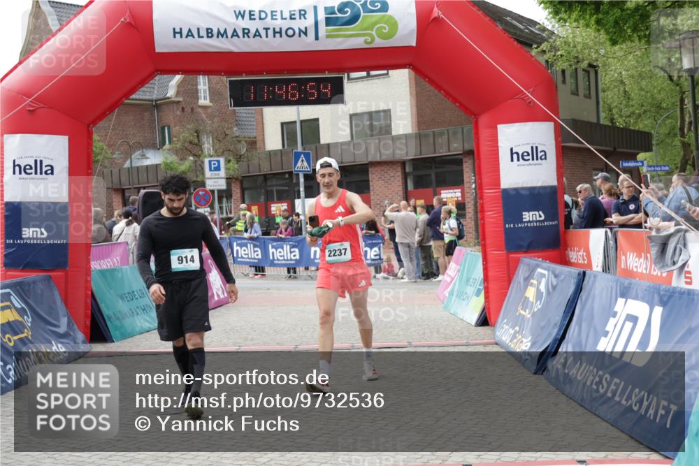 10.05.2026 - 8. Wedeler Halbmarathon Yannick Fuchs http://msf.ph/oto/9732536 10.05.2026 11:46:52 Ziel 831, 914, 2237 meine-sportfotos.de