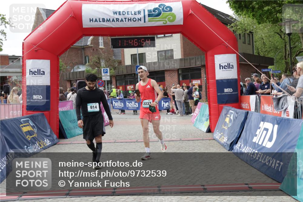 10.05.2026 - 8. Wedeler Halbmarathon Yannick Fuchs http://msf.ph/oto/9732539 10.05.2026 11:46:52 Ziel 831, 914, 2237 meine-sportfotos.de
