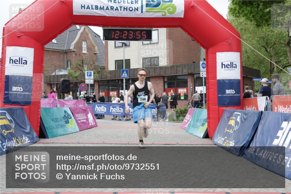 10.05.2026 - 8. Wedeler Halbmarathon Yannick Fuchs http://msf.ph/oto/9732551 10.05.2026 12:23:53 Ziel 748 meine-sportfotos.de
