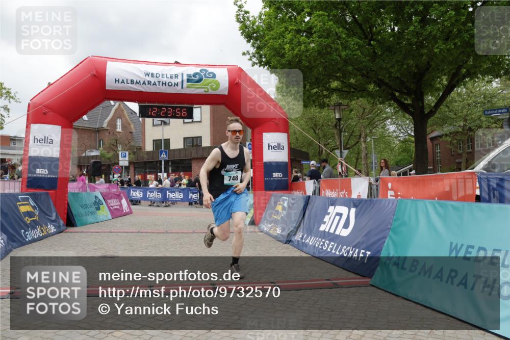 10.05.2026 - 8. Wedeler Halbmarathon Yannick Fuchs http://msf.ph/oto/9732570 10.05.2026 12:23:54 Ziel 748 meine-sportfotos.de