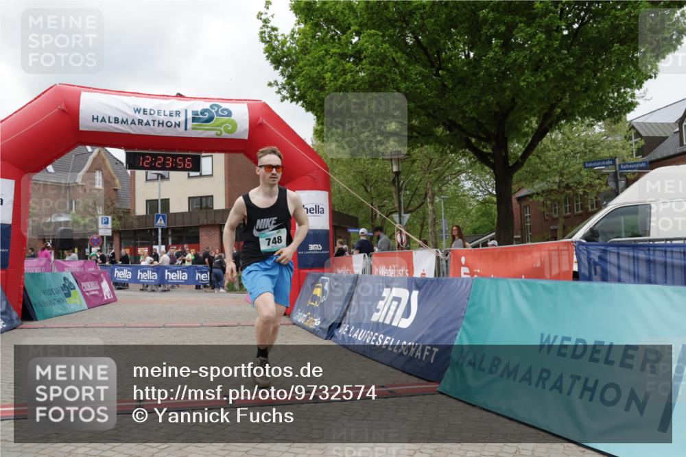 10.05.2026 - 8. Wedeler Halbmarathon Yannick Fuchs http://msf.ph/oto/9732574 10.05.2026 12:23:54 Ziel 748 meine-sportfotos.de