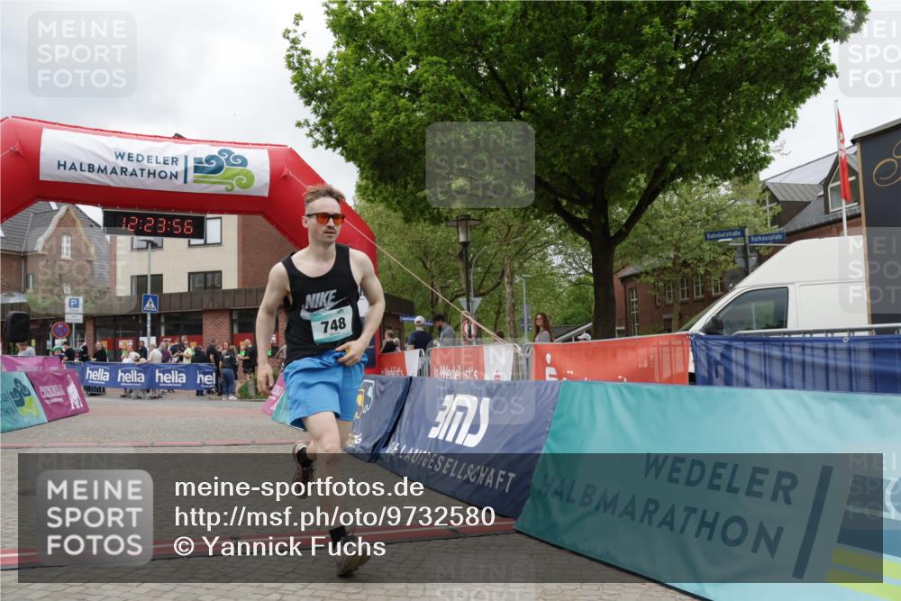 10.05.2026 - 8. Wedeler Halbmarathon Yannick Fuchs http://msf.ph/oto/9732580 10.05.2026 12:23:54 Ziel 748 meine-sportfotos.de