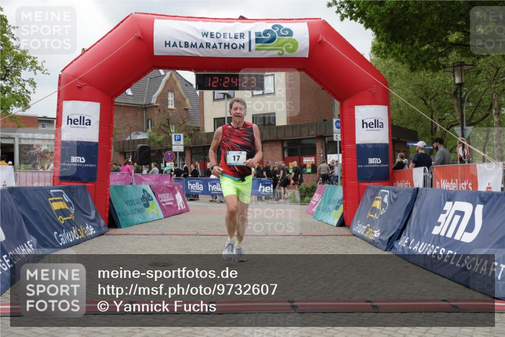 10.05.2026 - 8. Wedeler Halbmarathon Yannick Fuchs http://msf.ph/oto/9732607 10.05.2026 12:24:21 Ziel 17 meine-sportfotos.de