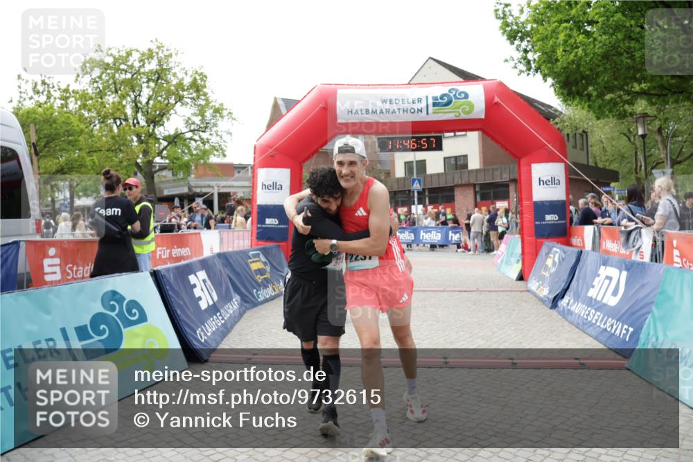 10.05.2026 - 8. Wedeler Halbmarathon Yannick Fuchs http://msf.ph/oto/9732615 10.05.2026 11:46:56 Ziel 761, 914, 2237 meine-sportfotos.de