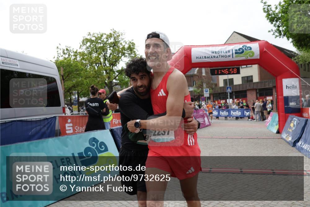 10.05.2026 - 8. Wedeler Halbmarathon Yannick Fuchs http://msf.ph/oto/9732625 10.05.2026 11:46:57 Ziel 761, 1056, 2237 meine-sportfotos.de