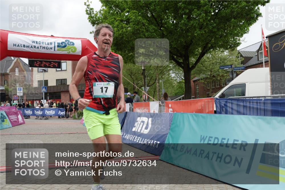 10.05.2026 - 8. Wedeler Halbmarathon Yannick Fuchs http://msf.ph/oto/9732634 10.05.2026 12:24:22 Ziel 17 meine-sportfotos.de