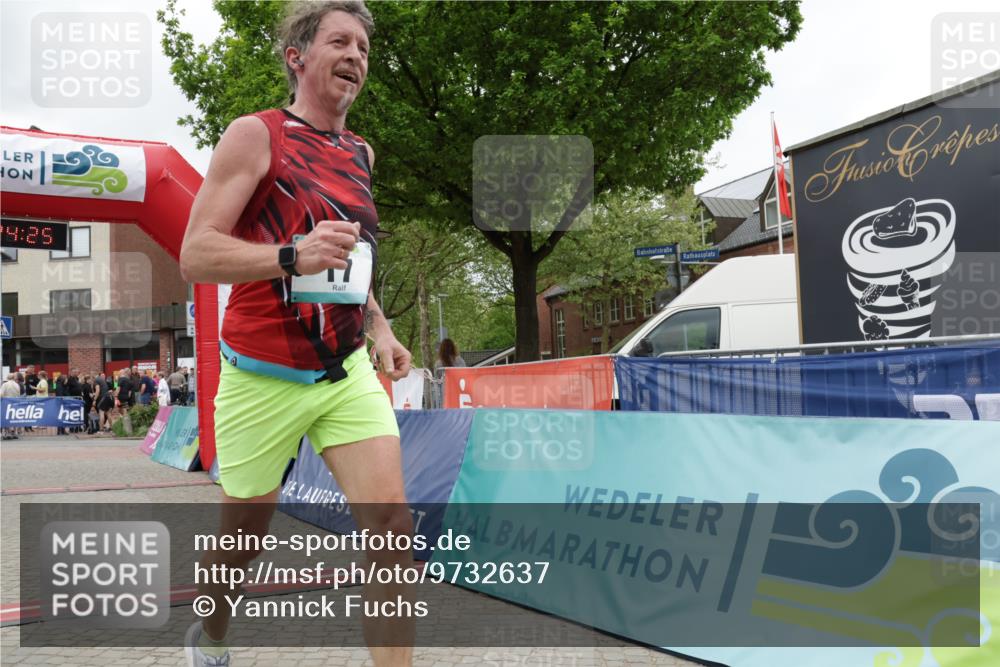 10.05.2026 - 8. Wedeler Halbmarathon Yannick Fuchs http://msf.ph/oto/9732637 10.05.2026 12:24:23 Ziel 17 meine-sportfotos.de
