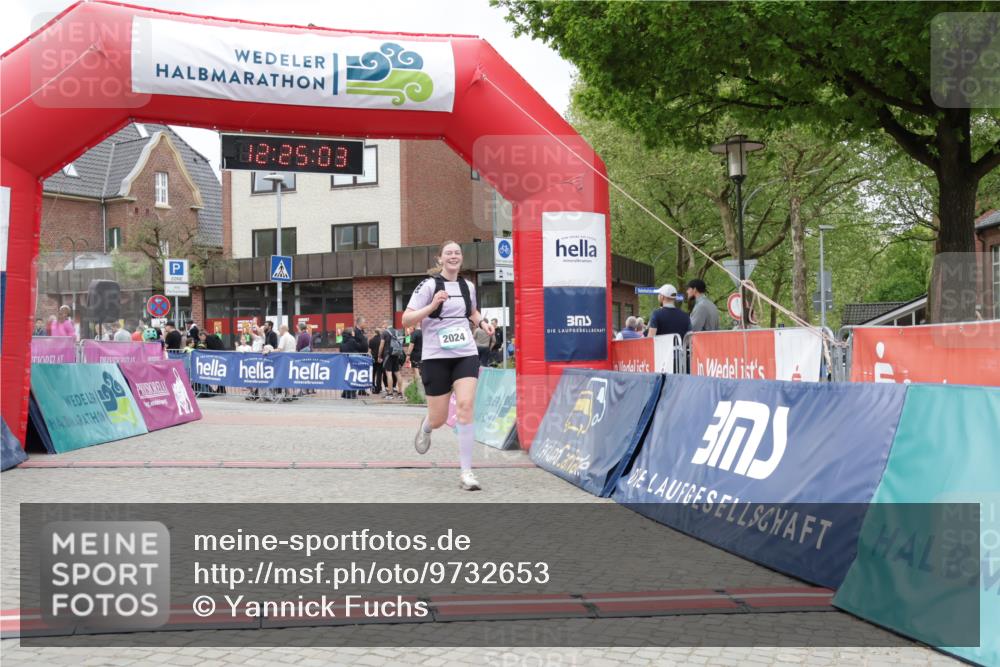 10.05.2026 - 8. Wedeler Halbmarathon Yannick Fuchs http://msf.ph/oto/9732653 10.05.2026 12:25:01 Ziel 2024 meine-sportfotos.de