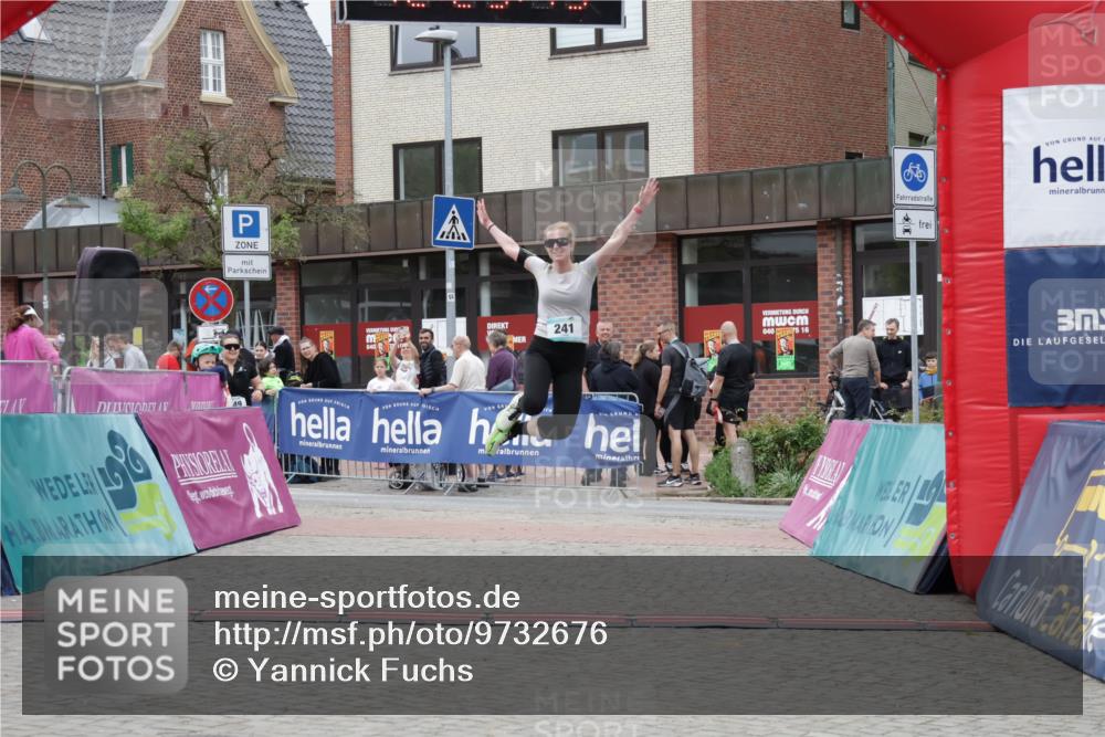 10.05.2026 - 8. Wedeler Halbmarathon Yannick Fuchs http://msf.ph/oto/9732676 10.05.2026 12:25:11 Ziel 241 meine-sportfotos.de