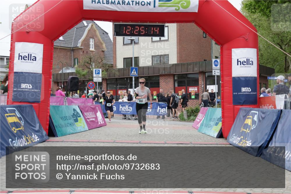 10.05.2026 - 8. Wedeler Halbmarathon Yannick Fuchs http://msf.ph/oto/9732683 10.05.2026 12:25:12 Ziel 241, 349 meine-sportfotos.de