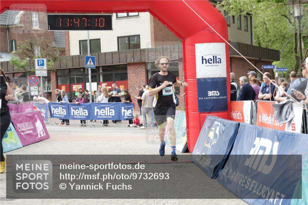 10.05.2026 - 8. Wedeler Halbmarathon Yannick Fuchs http://msf.ph/oto/9732693 10.05.2026 11:47:08 Ziel 853, 966 meine-sportfotos.de