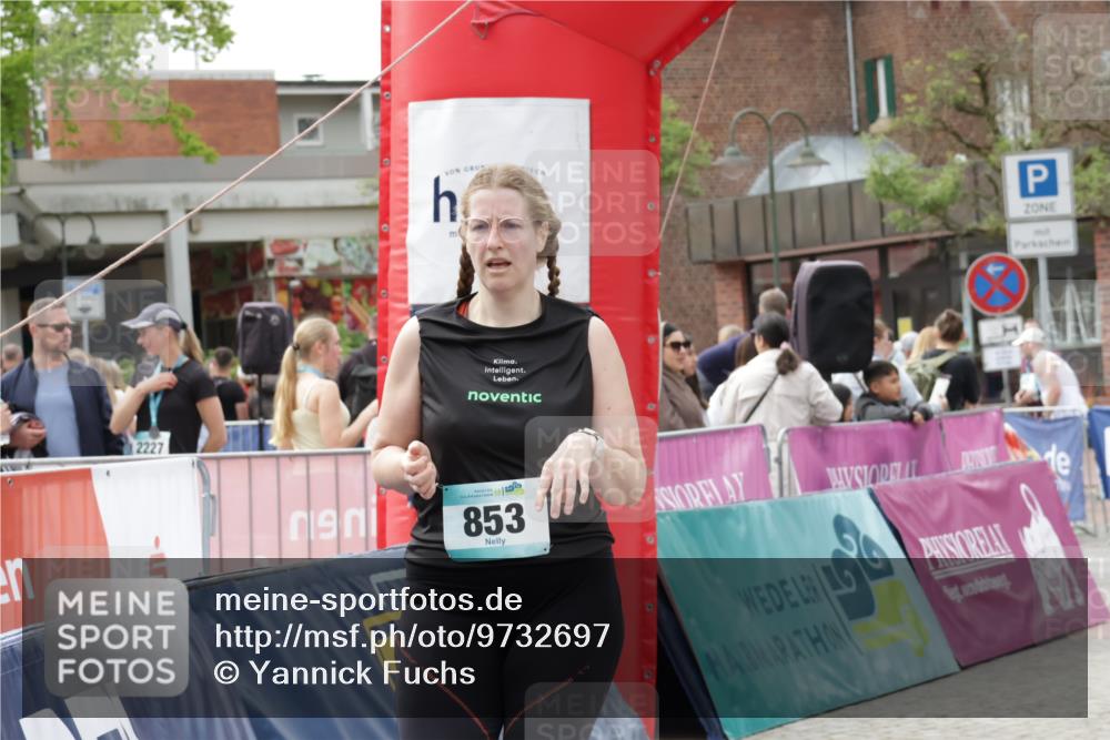 10.05.2026 - 8. Wedeler Halbmarathon Yannick Fuchs http://msf.ph/oto/9732697 10.05.2026 11:47:09 Ziel 853, 966 meine-sportfotos.de