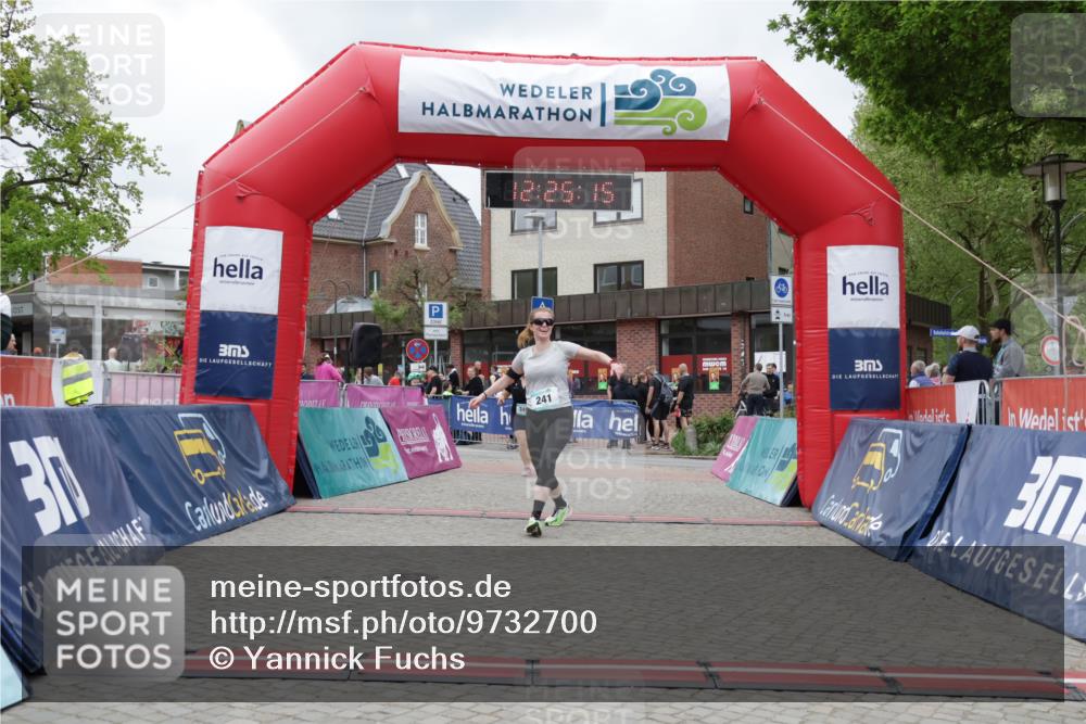10.05.2026 - 8. Wedeler Halbmarathon Yannick Fuchs http://msf.ph/oto/9732700 10.05.2026 12:25:13 Ziel 241, 349 meine-sportfotos.de