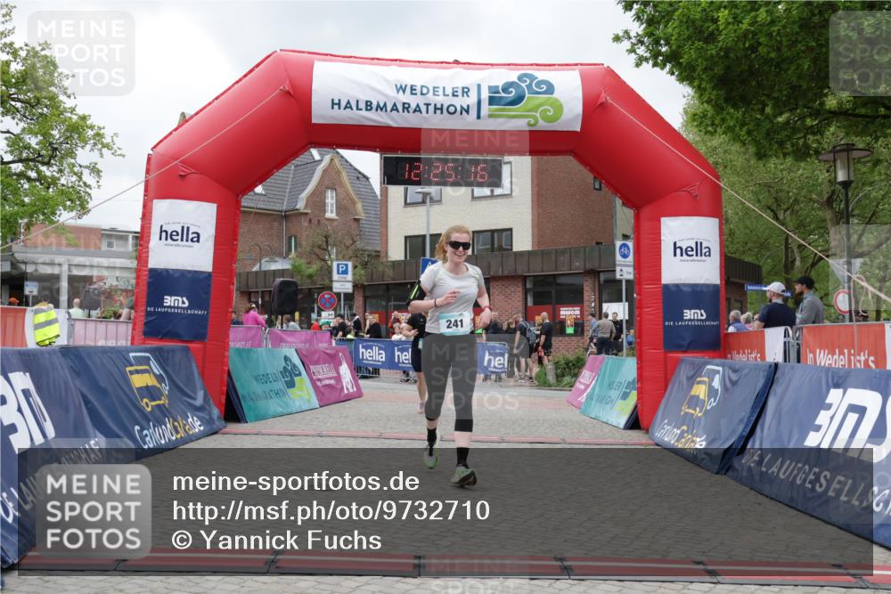 10.05.2026 - 8. Wedeler Halbmarathon Yannick Fuchs http://msf.ph/oto/9732710 10.05.2026 12:25:14 Ziel 241, 349 meine-sportfotos.de