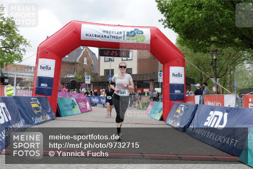 10.05.2026 - 8. Wedeler Halbmarathon Yannick Fuchs http://msf.ph/oto/9732715 10.05.2026 12:25:14 Ziel 241, 349 meine-sportfotos.de