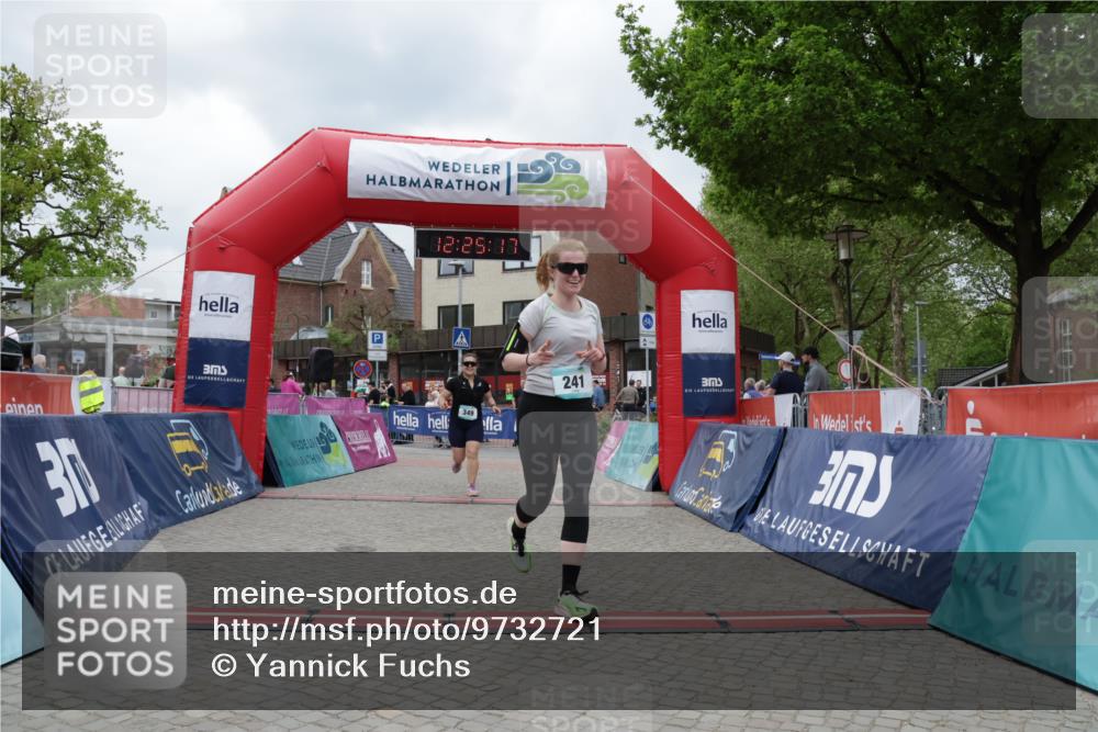10.05.2026 - 8. Wedeler Halbmarathon Yannick Fuchs http://msf.ph/oto/9732721 10.05.2026 12:25:15 Ziel 241, 349 meine-sportfotos.de