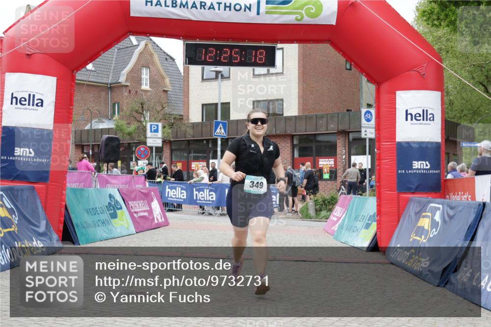 10.05.2026 - 8. Wedeler Halbmarathon Yannick Fuchs http://msf.ph/oto/9732731 10.05.2026 12:25:16 Ziel 241, 349 meine-sportfotos.de
