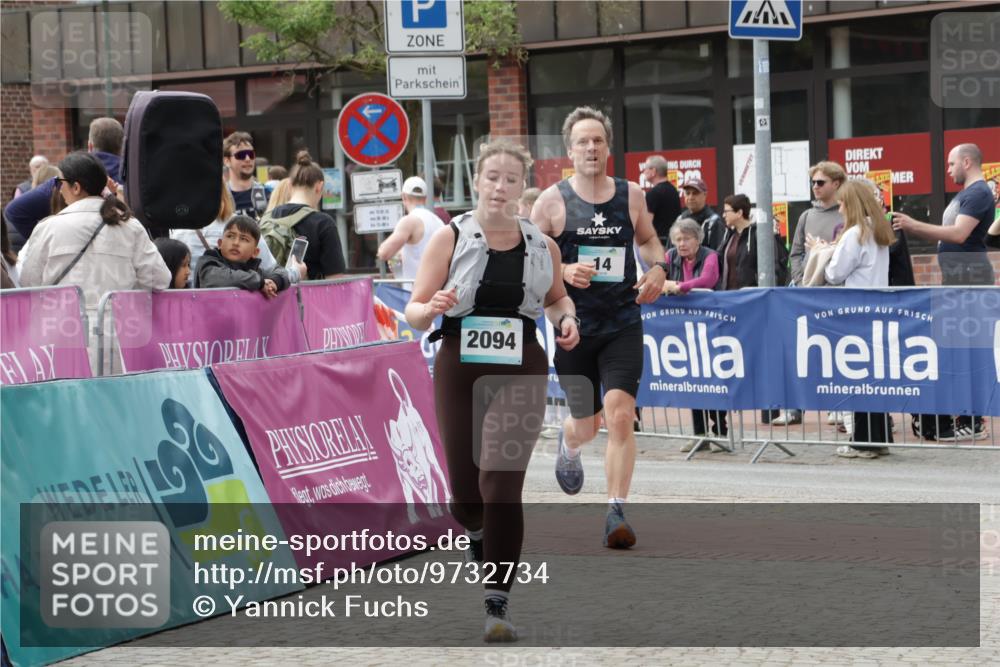 10.05.2026 - 8. Wedeler Halbmarathon Yannick Fuchs http://msf.ph/oto/9732734 10.05.2026 11:47:15 Ziel 14, 332, 853, 2094 meine-sportfotos.de