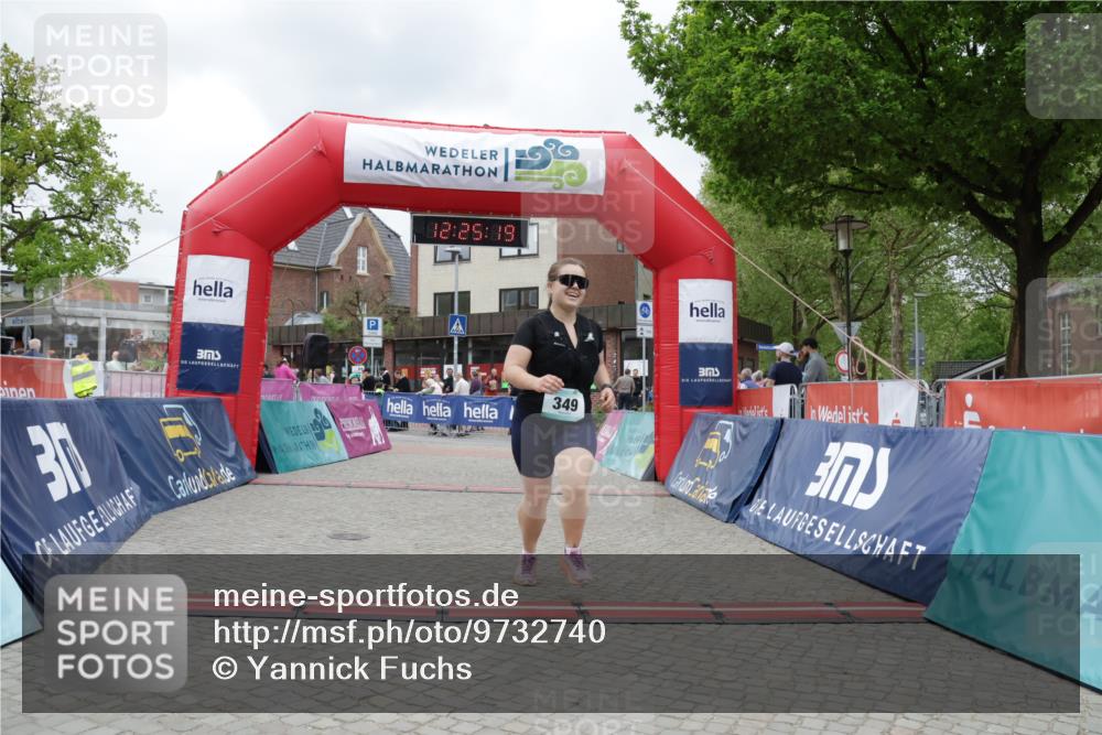 10.05.2026 - 8. Wedeler Halbmarathon Yannick Fuchs http://msf.ph/oto/9732740 10.05.2026 12:25:17 Ziel 241, 349 meine-sportfotos.de