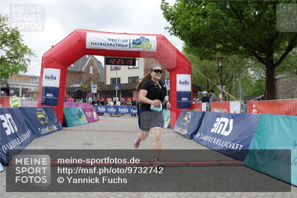10.05.2026 - 8. Wedeler Halbmarathon Yannick Fuchs http://msf.ph/oto/9732742 10.05.2026 12:25:17 Ziel 241, 349 meine-sportfotos.de