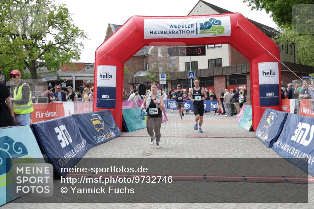 10.05.2026 - 8. Wedeler Halbmarathon Yannick Fuchs http://msf.ph/oto/9732746 10.05.2026 11:47:17 Ziel 14, 332, 2094 meine-sportfotos.de