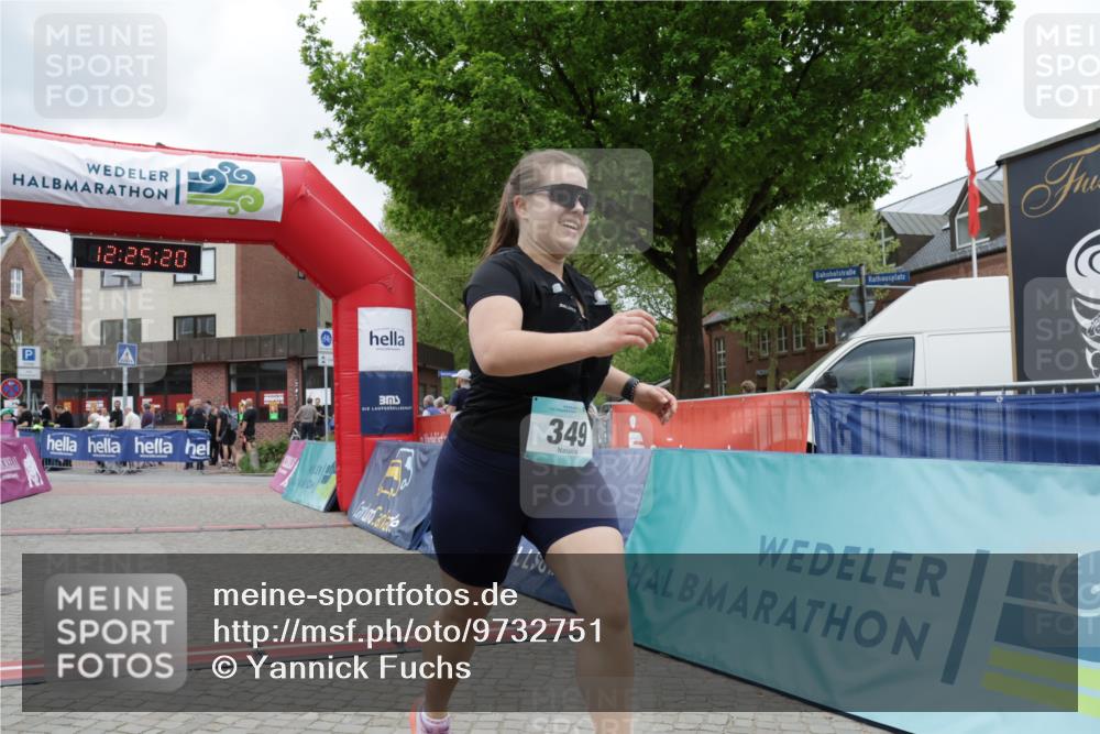 10.05.2026 - 8. Wedeler Halbmarathon Yannick Fuchs http://msf.ph/oto/9732751 10.05.2026 12:25:18 Ziel 241, 349 meine-sportfotos.de