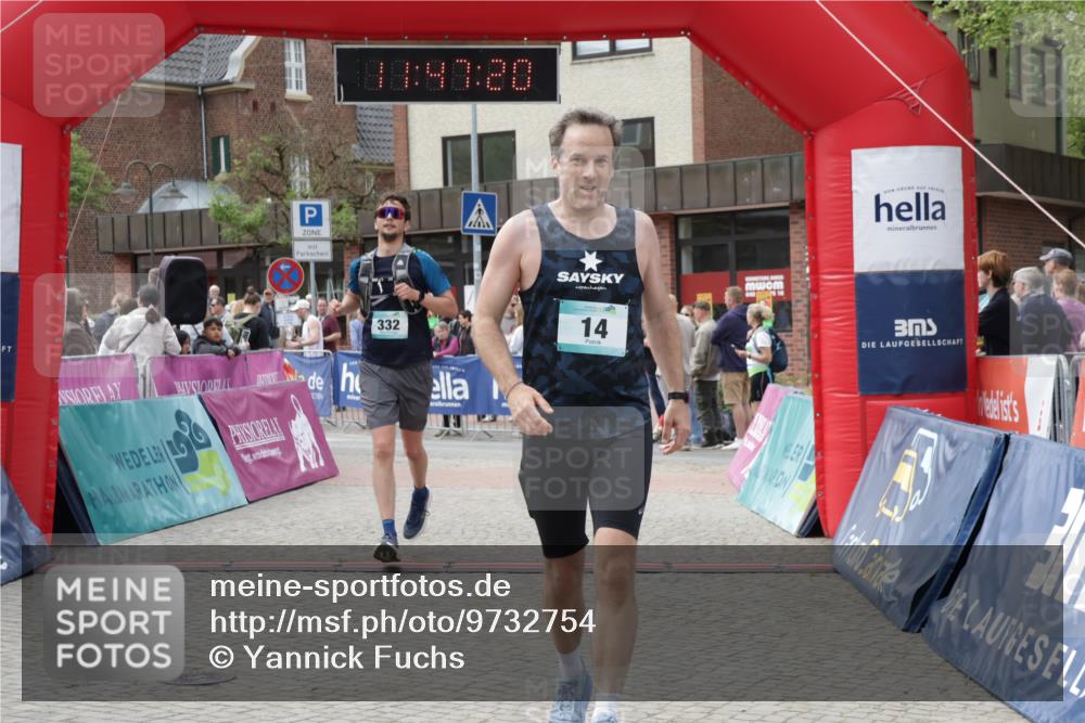 10.05.2026 - 8. Wedeler Halbmarathon Yannick Fuchs http://msf.ph/oto/9732754 10.05.2026 11:47:19 Ziel 14, 332, 2094 meine-sportfotos.de