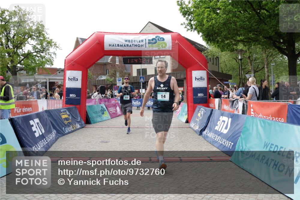 10.05.2026 - 8. Wedeler Halbmarathon Yannick Fuchs http://msf.ph/oto/9732760 10.05.2026 11:47:19 Ziel 14, 332, 2094 meine-sportfotos.de