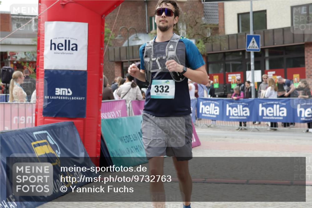 10.05.2026 - 8. Wedeler Halbmarathon Yannick Fuchs http://msf.ph/oto/9732763 10.05.2026 11:47:20 Ziel 14, 332, 2094 meine-sportfotos.de