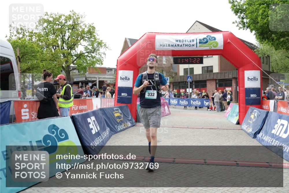 10.05.2026 - 8. Wedeler Halbmarathon Yannick Fuchs http://msf.ph/oto/9732769 10.05.2026 11:47:21 Ziel 14, 332, 2094 meine-sportfotos.de