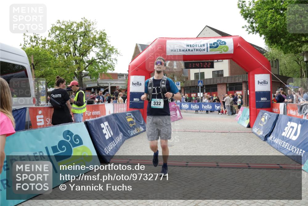 10.05.2026 - 8. Wedeler Halbmarathon Yannick Fuchs http://msf.ph/oto/9732771 10.05.2026 11:47:21 Ziel 14, 332, 2094 meine-sportfotos.de
