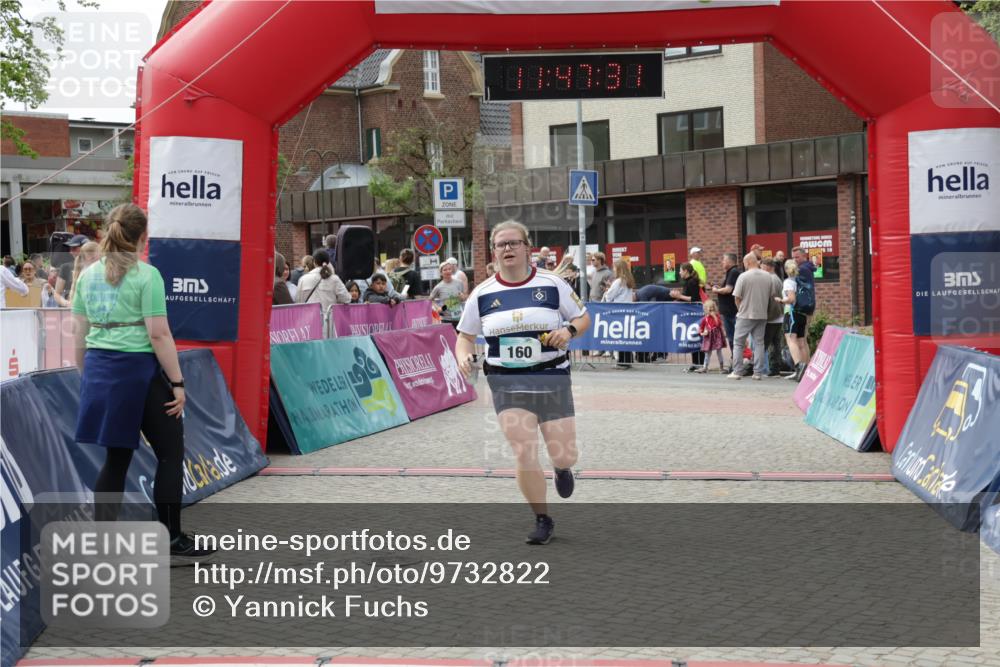 10.05.2026 - 8. Wedeler Halbmarathon Yannick Fuchs http://msf.ph/oto/9732822 10.05.2026 11:47:30 Ziel 160, 199, 826 meine-sportfotos.de