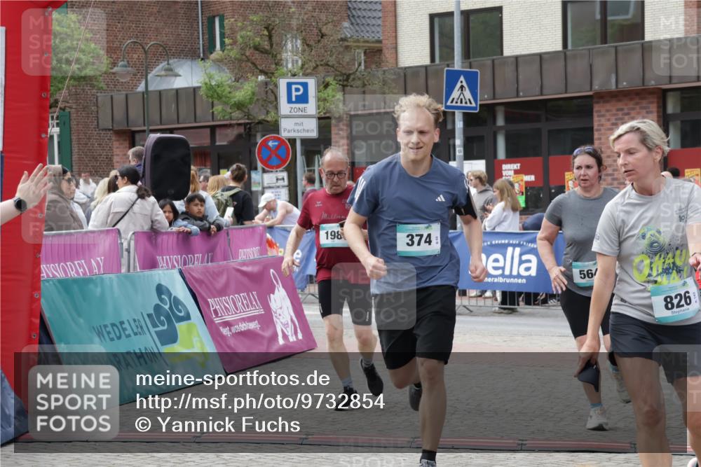 10.05.2026 - 8. Wedeler Halbmarathon Yannick Fuchs http://msf.ph/oto/9732854 10.05.2026 11:47:35 Ziel 160, 198, 564, 826, 1041 meine-sportfotos.de