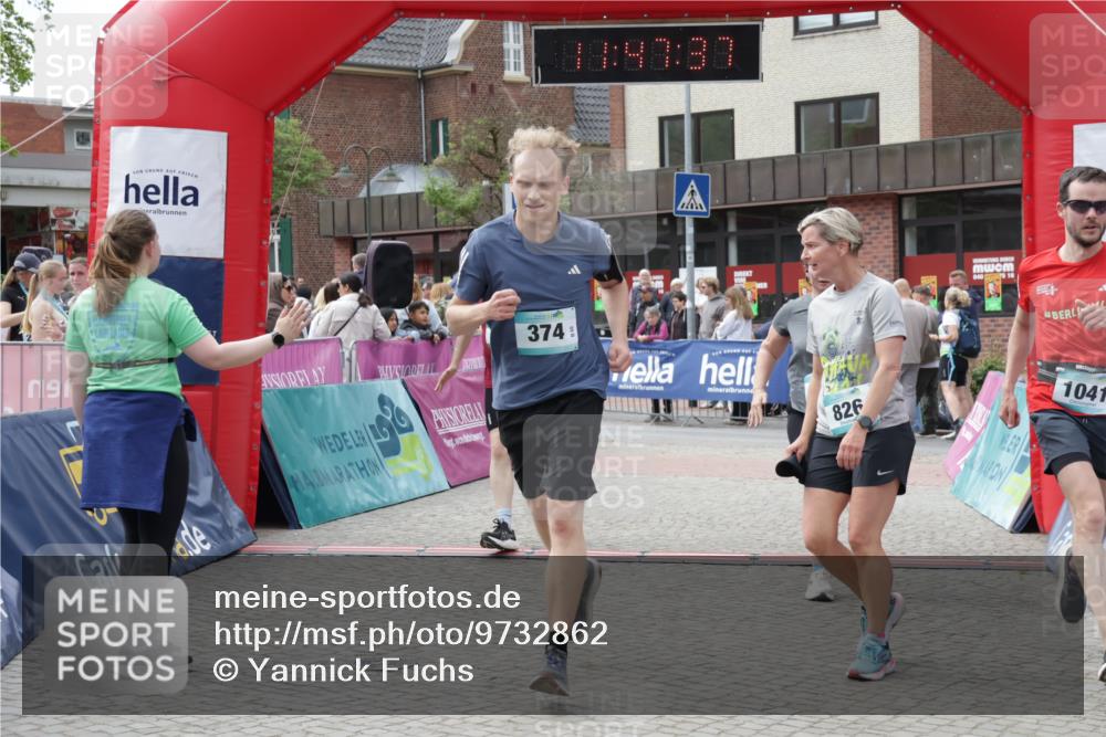 10.05.2026 - 8. Wedeler Halbmarathon Yannick Fuchs http://msf.ph/oto/9732862 10.05.2026 11:47:35 Ziel 160, 198, 564, 826, 1041 meine-sportfotos.de