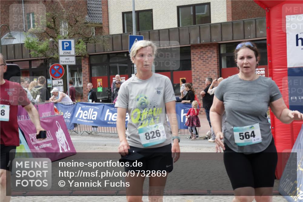 10.05.2026 - 8. Wedeler Halbmarathon Yannick Fuchs http://msf.ph/oto/9732869 10.05.2026 11:47:37 Ziel 198, 564, 826, 1041 meine-sportfotos.de