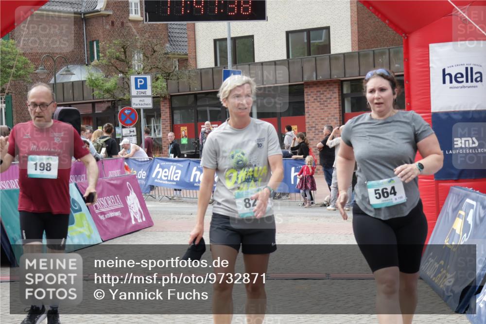 10.05.2026 - 8. Wedeler Halbmarathon Yannick Fuchs http://msf.ph/oto/9732871 10.05.2026 11:47:37 Ziel 198, 564, 826, 1041 meine-sportfotos.de