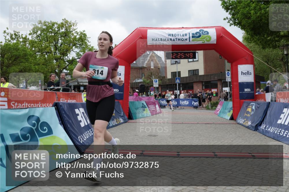 10.05.2026 - 8. Wedeler Halbmarathon Yannick Fuchs http://msf.ph/oto/9732875 10.05.2026 12:25:47 Ziel 292, 314, 550 meine-sportfotos.de