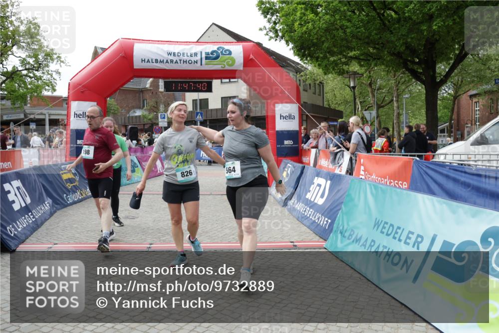 10.05.2026 - 8. Wedeler Halbmarathon Yannick Fuchs http://msf.ph/oto/9732889 10.05.2026 11:47:38 Ziel 198, 564, 826, 1041, 2010 meine-sportfotos.de
