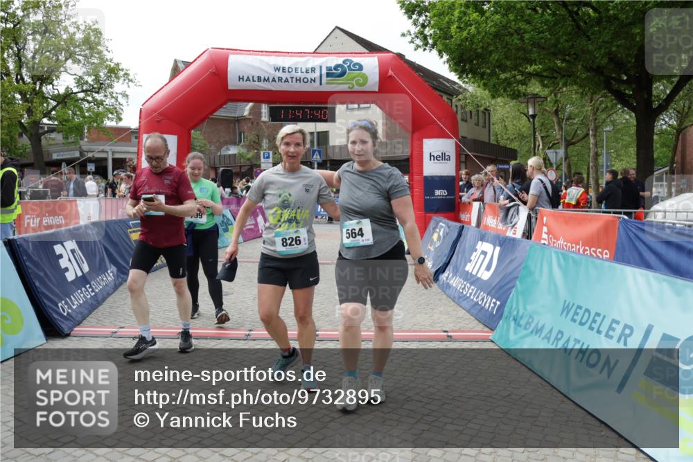 10.05.2026 - 8. Wedeler Halbmarathon Yannick Fuchs http://msf.ph/oto/9732895 10.05.2026 11:47:39 Ziel 198, 564, 826, 1041, 2010 meine-sportfotos.de