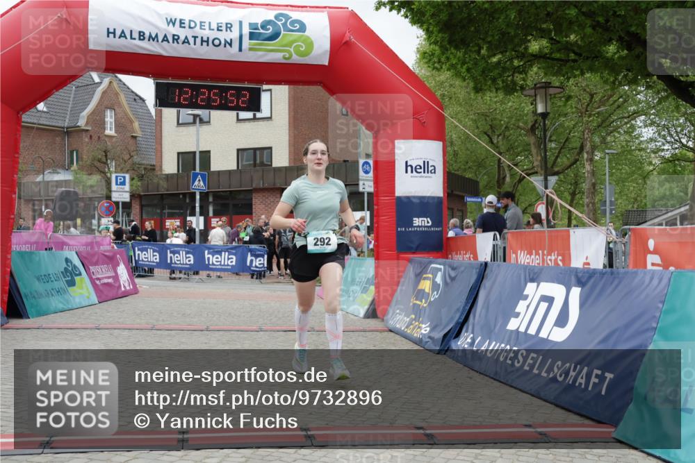 10.05.2026 - 8. Wedeler Halbmarathon Yannick Fuchs http://msf.ph/oto/9732896 10.05.2026 12:25:50 Ziel 292, 314, 550 meine-sportfotos.de