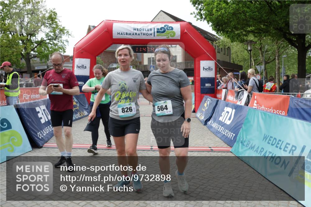 10.05.2026 - 8. Wedeler Halbmarathon Yannick Fuchs http://msf.ph/oto/9732898 10.05.2026 11:47:39 Ziel 198, 564, 826, 1041, 2010 meine-sportfotos.de
