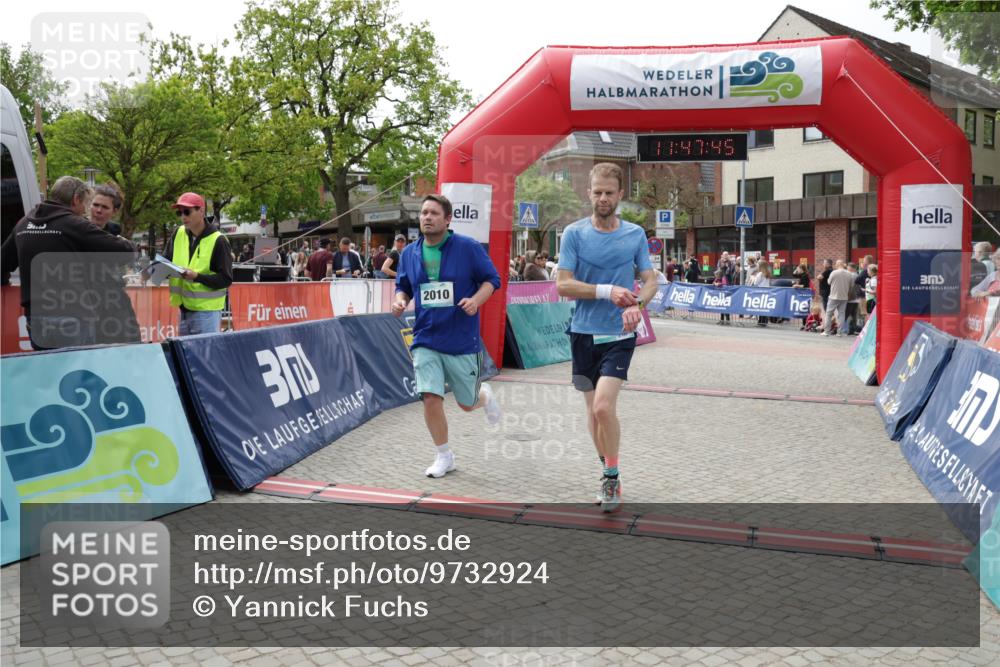 10.05.2026 - 8. Wedeler Halbmarathon Yannick Fuchs http://msf.ph/oto/9732924 10.05.2026 11:47:43 Ziel 2010 meine-sportfotos.de