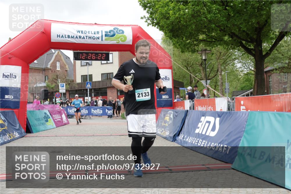 10.05.2026 - 8. Wedeler Halbmarathon Yannick Fuchs http://msf.ph/oto/9732927 10.05.2026 12:26:20 Ziel 716, 2133 meine-sportfotos.de