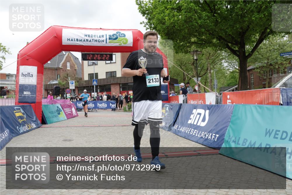 10.05.2026 - 8. Wedeler Halbmarathon Yannick Fuchs http://msf.ph/oto/9732929 10.05.2026 12:26:20 Ziel 716, 2133 meine-sportfotos.de